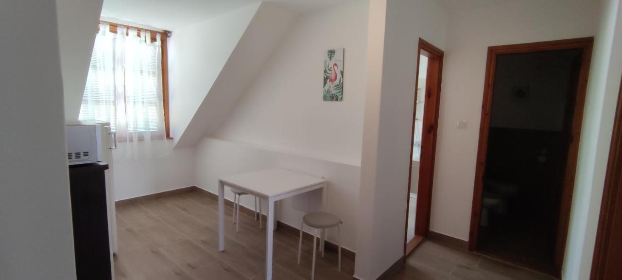 Hella Vendégház Eger Extérieur photo