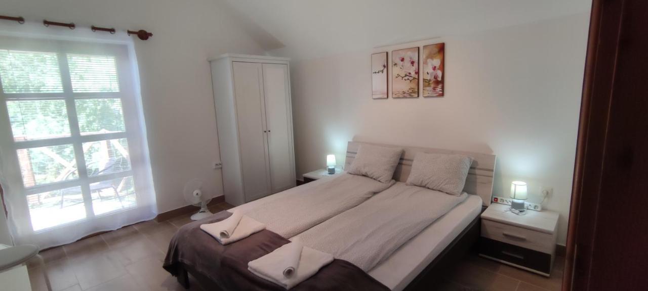 Hella Vendégház Eger Extérieur photo