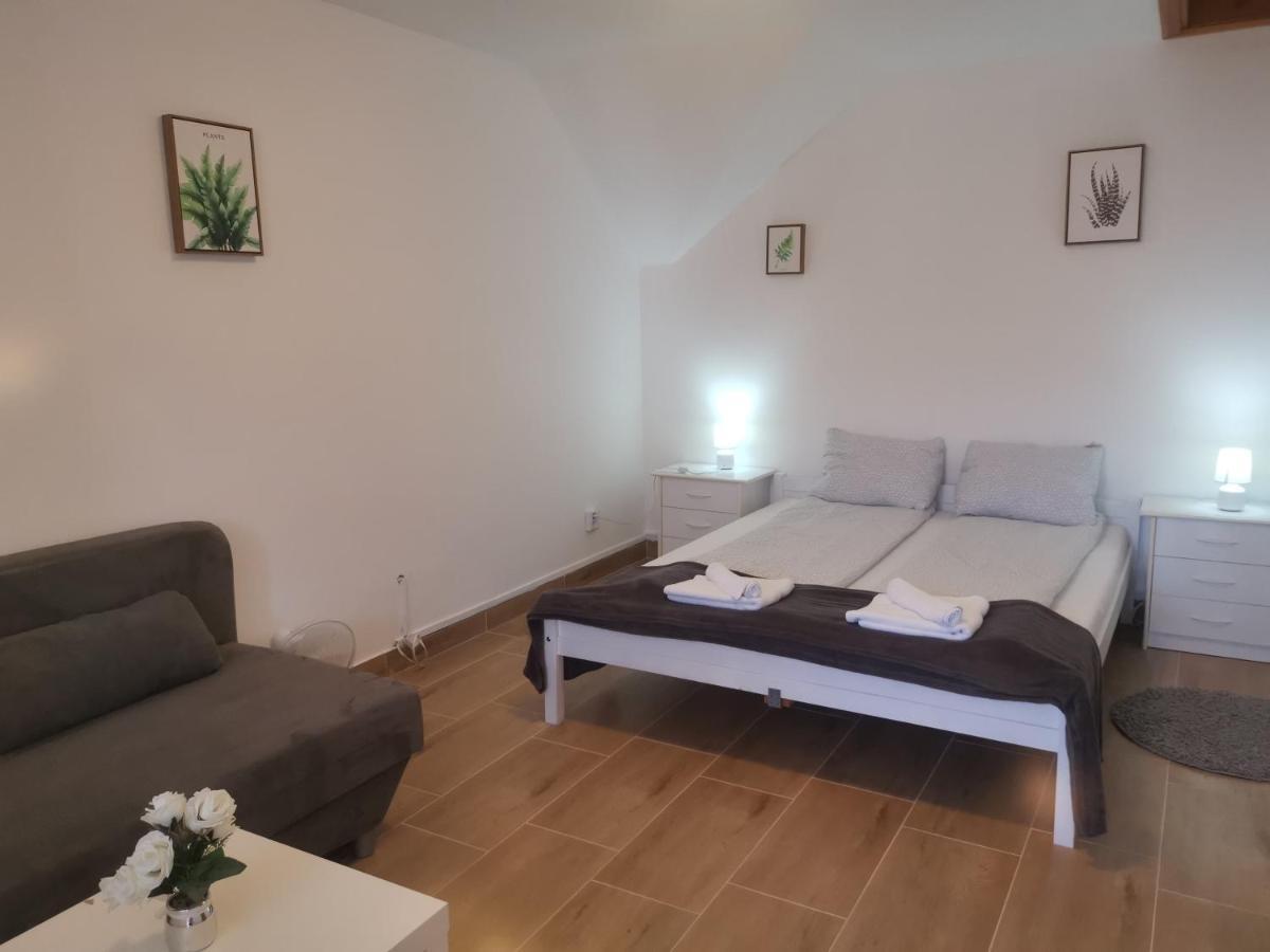 Hella Vendégház Eger Extérieur photo