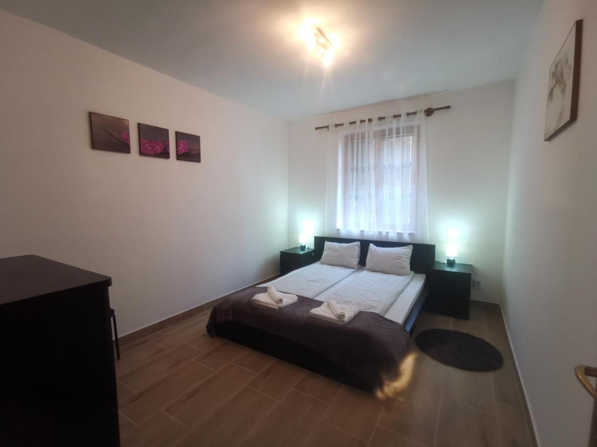 Hella Vendégház Eger Extérieur photo