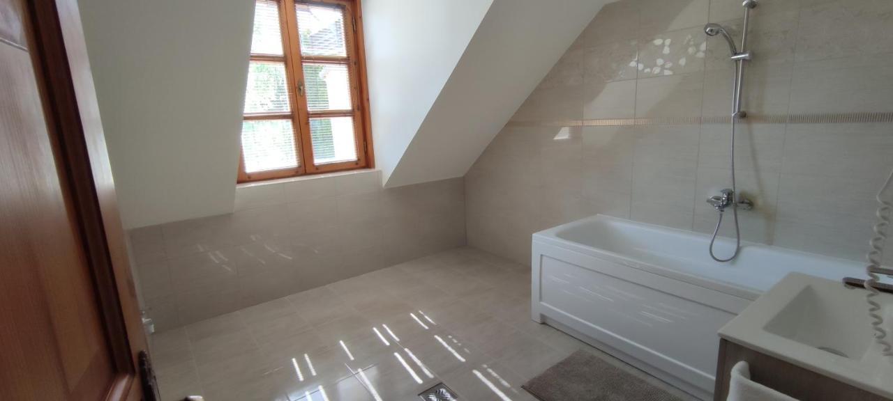 Hella Vendégház Eger Extérieur photo